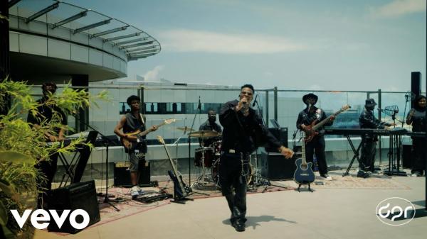 VIDEO: Bhadboi OML - Alade Ade (Live Performance)