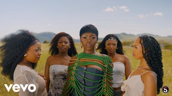VIDEO: Gyakie - Unconditional